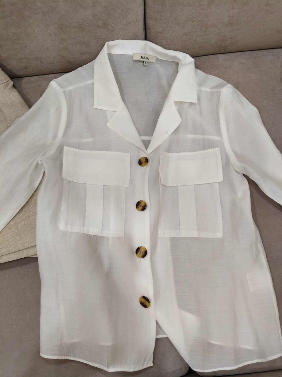 เสื้อผ้า84615-3